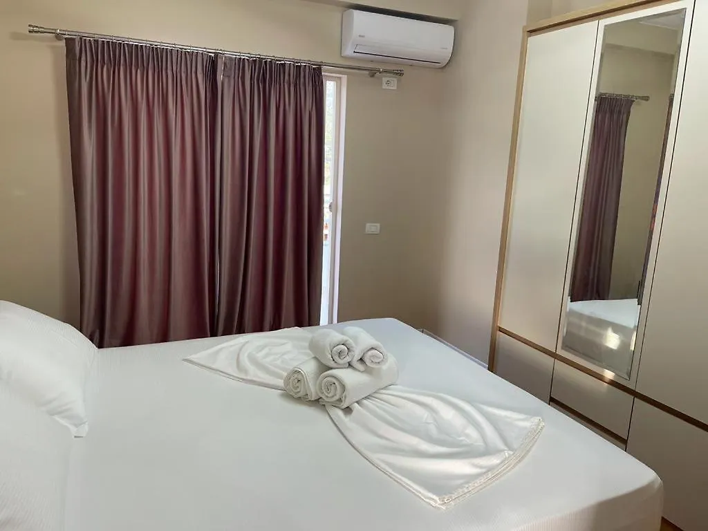 Nikoli Apartament Himare Apartment
